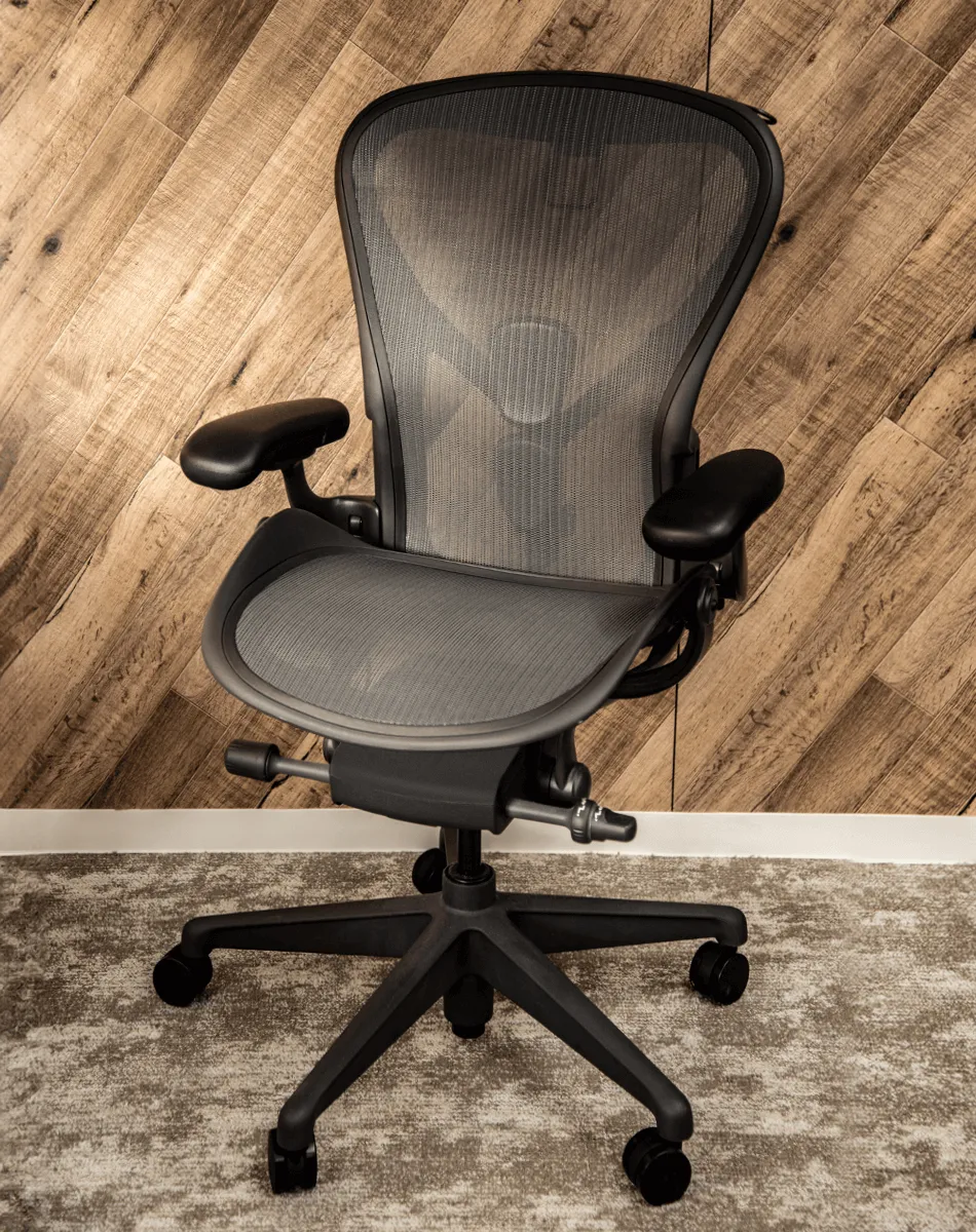 CHAIR - Herman Miller